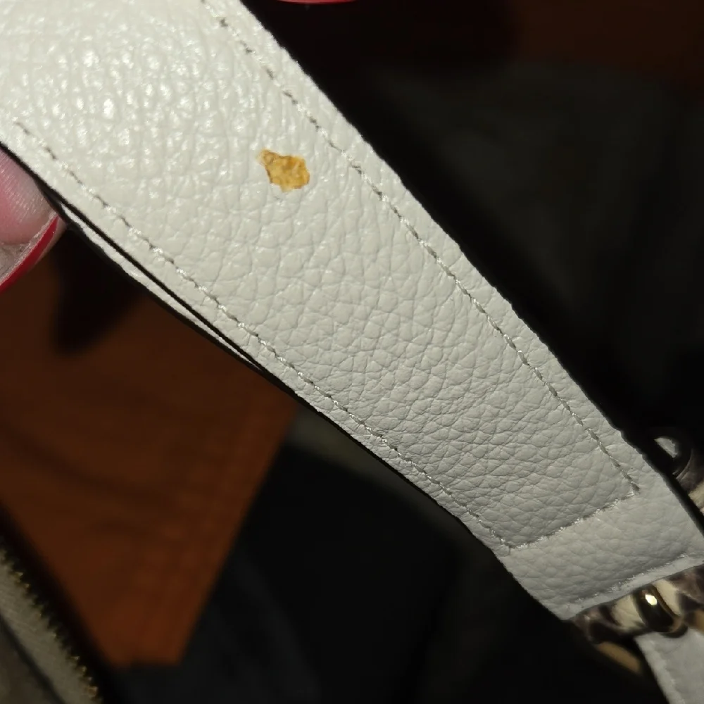Coach Beige and White Signature Shoulder Bag - Picture 14 of 16